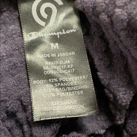 CHAMPIONS  ATHLETIC PULL OVER SIZE‎ M - Picture 4 of 5